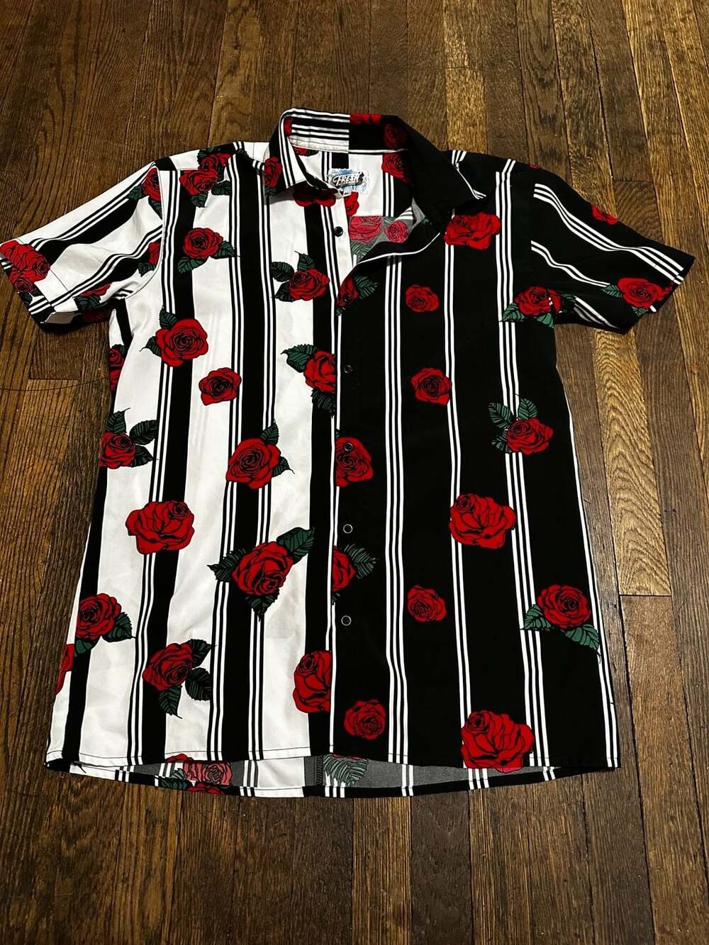 Fresh Prints of Bel-Air Rose Print Striped Button-Down Shirt Size M